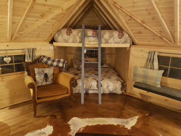 Glamping In The Peak District Derbyshire Cosy Cabin