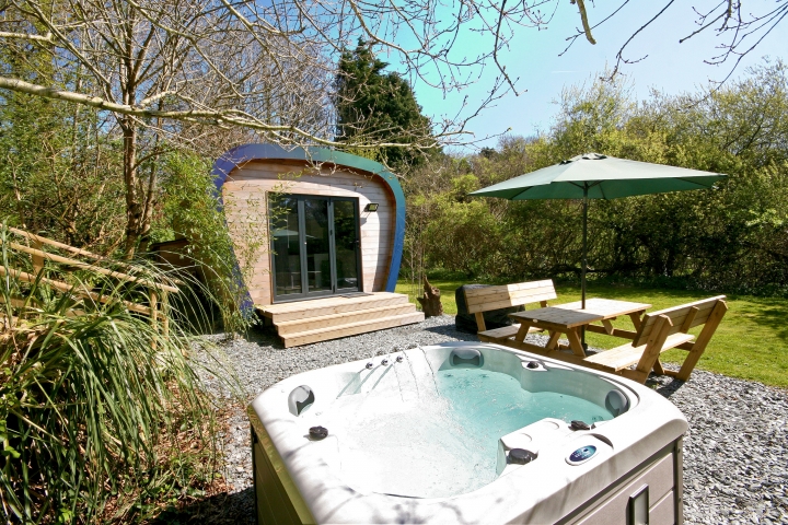 Glamping Holidays And Breaks With Hot Tubs In Britain